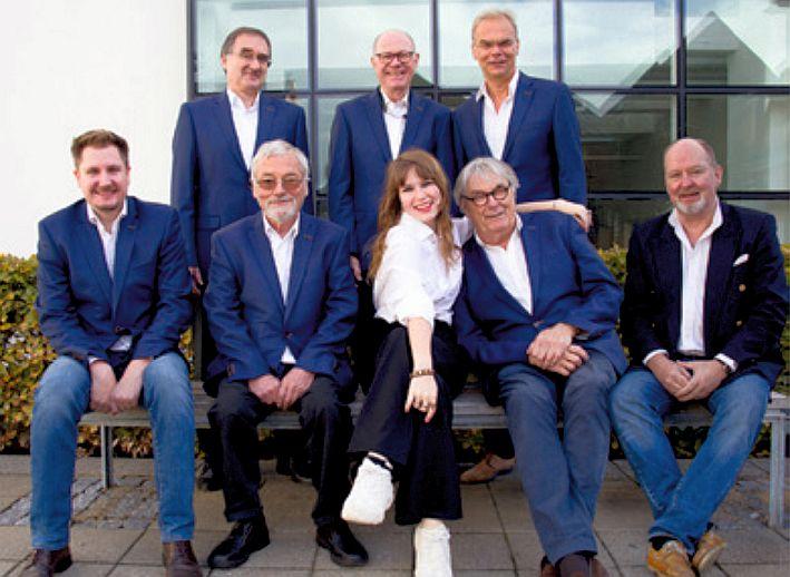 Swinging Feetwarmers